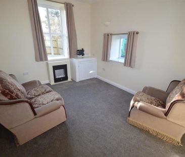 1 bedroom semi-detached house to rent - Photo 4