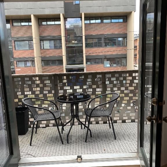 QUARTIER MONTCALM -TOUT MEUBLÉ ! - Photo 1