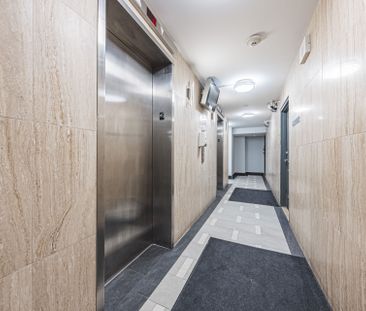 For Lease - 2220 Marine Drive Unit# 2002, Oakville, Ontario - Photo 2