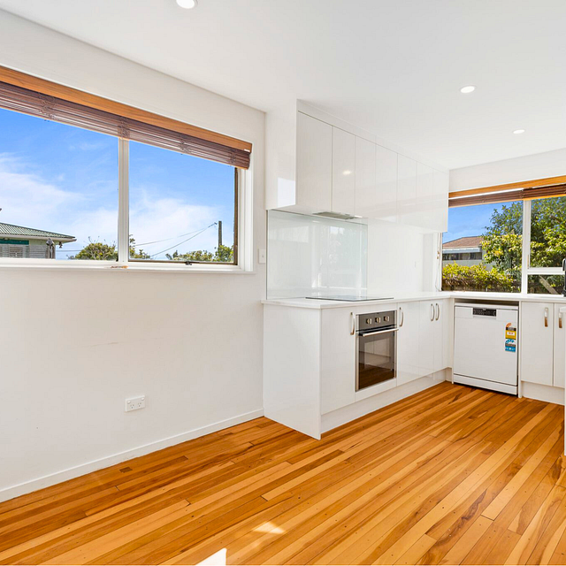 4-Bedroom Family Home in Pinehill Rangi Zone - Photo 1