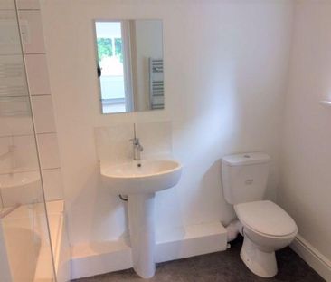 Studio to rent - Photo 6