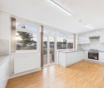 4 bedroom bungalow to rent - Photo 5