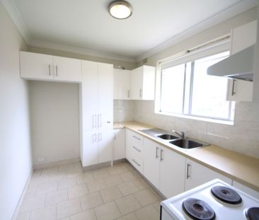 Prime Location and Lock up garage - Photo 6