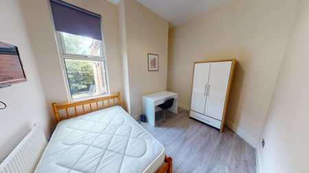 3 bedroom ground floor flat to rent - Photo 5