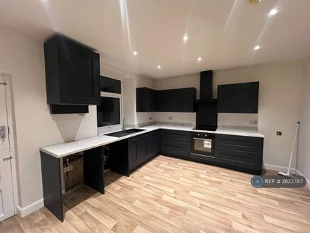 3 bedroom terraced house to rent - Photo 3