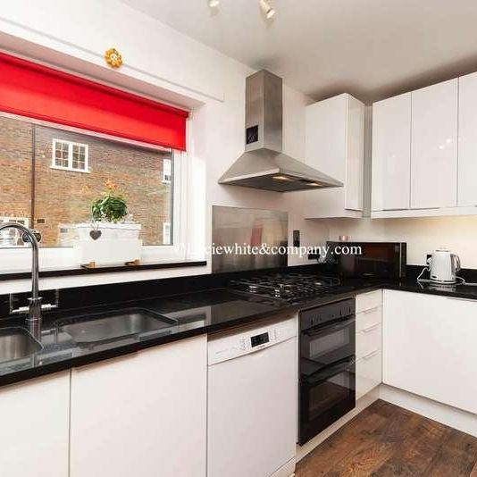 Carlisle Close, Kingston Upon Thames, KT2 - Photo 1