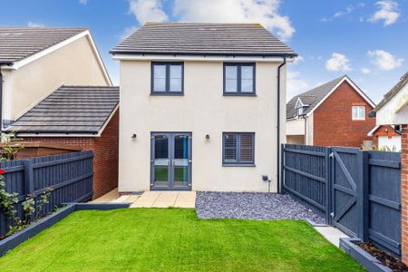 4 bedroom terraced house to rent - Photo 5