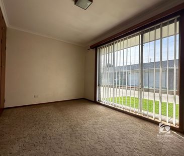 PRIME LOCATION! - Photo 1