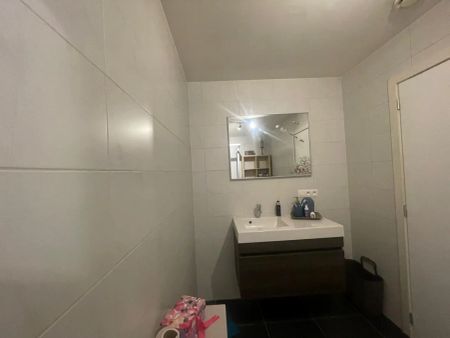 Gezellig appartement met één slaapkamer en autostaanplaats te Geel! - Photo 2