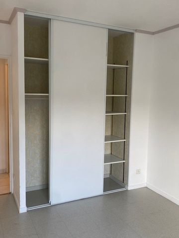 A LOUER APPARTEMENT LES PONTS DE CE - Photo 3
