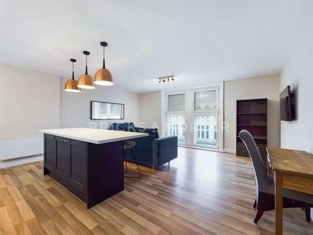 City Apartments, Northumberland Street, NE1 - Photo 3