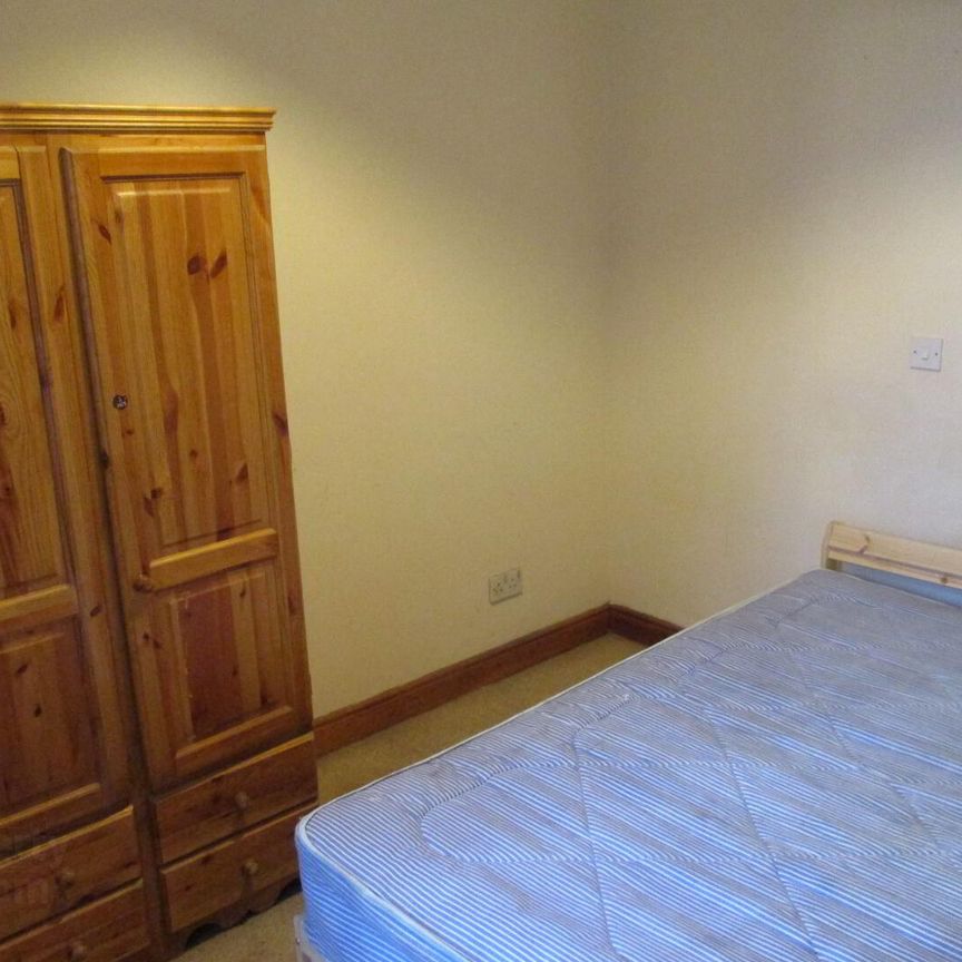 Great Apartment, 8A Westminster Street, Botanic Area ~ Behind Queens, Belfast - Photo 1