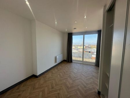 Studio to rent - Photo 4