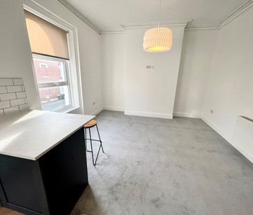 2 bedroom apartment to rent - Photo 6