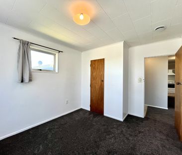 Portsmouth Road, Flaxmere - Photo 6