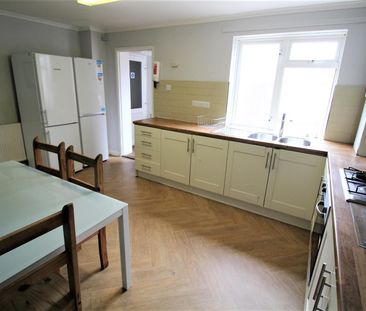 Room For Rent Blossom Square, Portsmouth - Photo 5