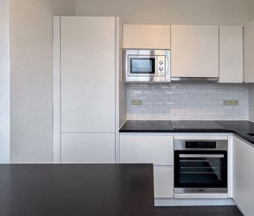 Appartement te huur in Elsene voor € 1.300 met 1 slaapkamer - Foto 3