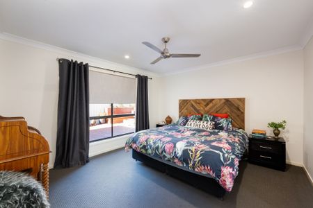 Fully Furnished Family Home just Moments from the Beach - Photo 3
