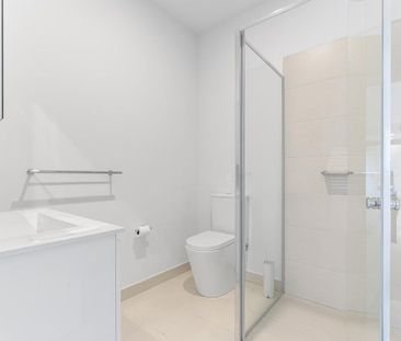 2/14 Centre Dandenong Road, Cheltenham VIC 3192 - Townhouse For Ren... - Photo 1