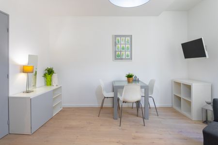 Green apple* - Photo 2