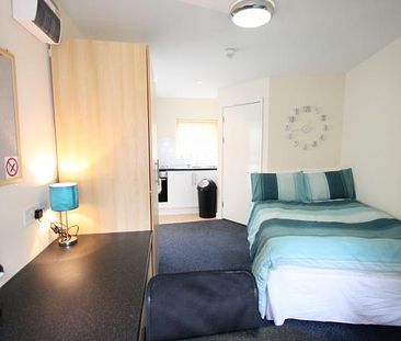 1 Bedroom | Richmond Lodge, PL4 6HN - Studio 2 - Photo 1