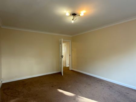 Redhill Drive, Bournemouth - Photo 2