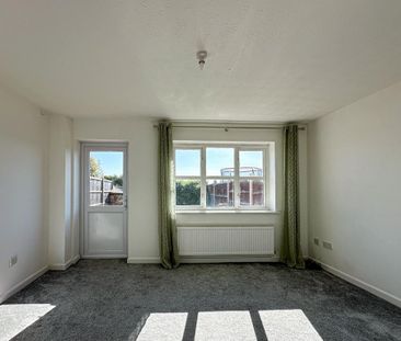 2 bedroom end of terrace house to rent - Photo 6