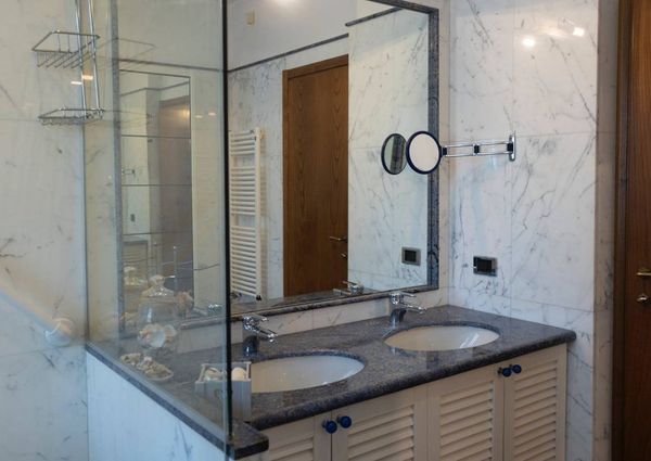 via Pietro neni, 7, Forte dei Marmi, Tuscany 55042