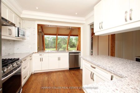 For Lease - 140 Wedgewood Drive, Toronto, Ontario - Photo 4