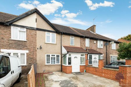 4 bedroom house to rent - Photo 2