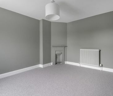 4 bedroom terraced house to rent - Photo 3