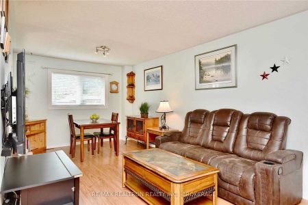 For Lease - 115 Copeman Crescent, Barrie, Ontario - Photo 4