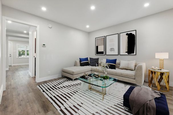 For Lease - 18 Beech Street, Ajax, Ontario - Photo 1