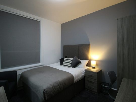 House share to rent on - Photo 1