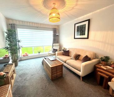 8 Westenra Gardens, AB42 0AF, Peterhead - Photo 1