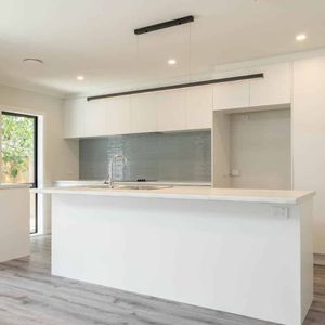 Paraparaumu - 4 Bedrooms - Photo 2