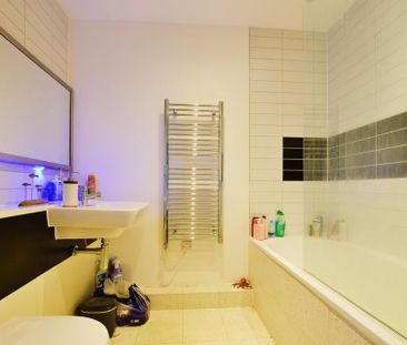 1 bedroom flat to rent - Photo 6