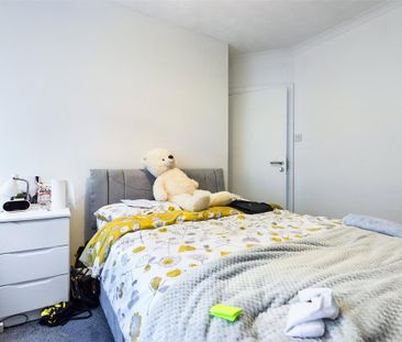 4 bedroom terraced house to rent - Photo 2