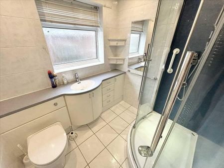 3 bedroom bungalow to rent - Photo 4