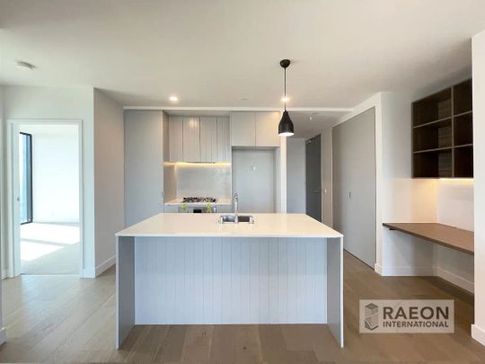 “3 bedroom apartment with car space - Sensational views” - Photo 1