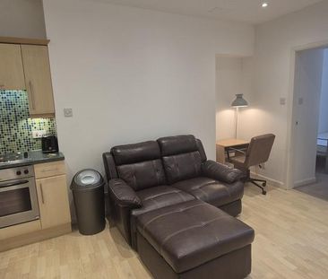2 bedroom flat to rent - Photo 1