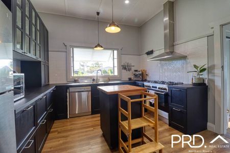 Modern, Convenient Living In The Heart of Casino - Photo 2