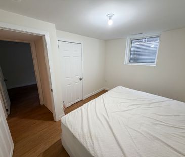 For Lease - 300 South Kingsway N/A Unit# Basement, Toronto, Ontario - Photo 5