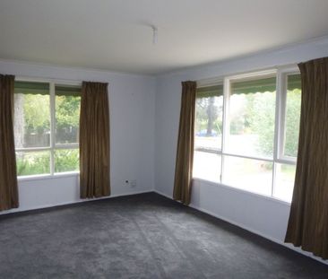 PERFECTLY POSITIONED TWO BEDROOM UNIT - Photo 3