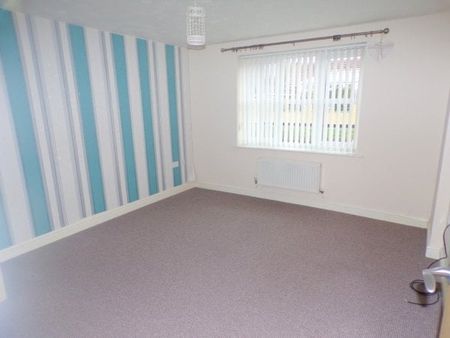 Ladybower Close, Upton - Photo 3