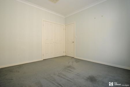 TRANQUIL SOUTH SIDE LIVING - Photo 5