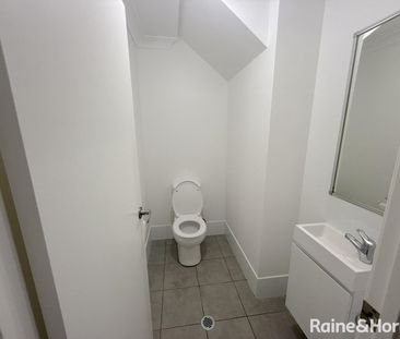 Double-Storey Family Home with Spacious Backyard - Photo 4