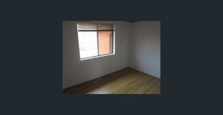 Top Floor Living - Photo 3