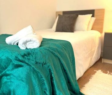 Avenida de Fuenlabrada, Leganés, Community of Madrid 28912 - Photo 2