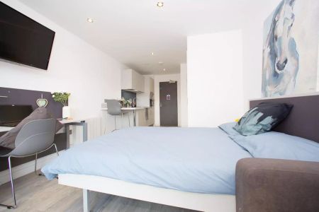 Bronze Studio - Photo 2